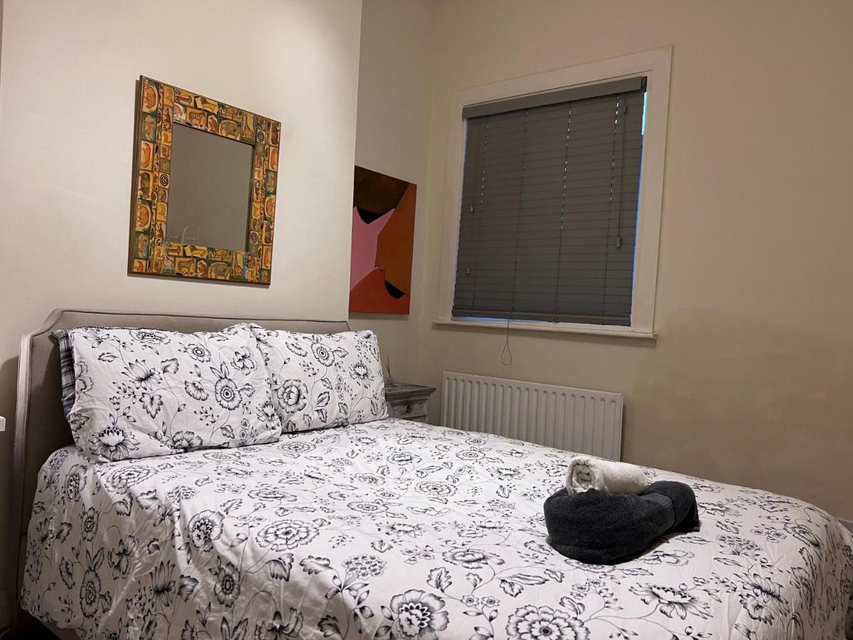 Relaxing&Cozy Room London Bagian luar foto