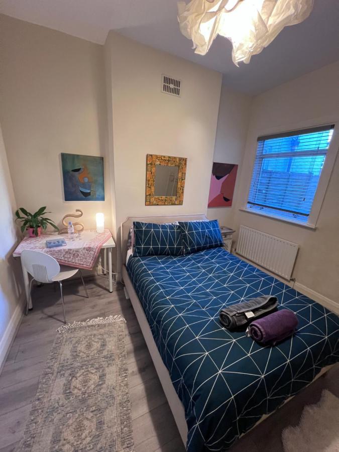 Relaxing&Cozy Room London Bagian luar foto